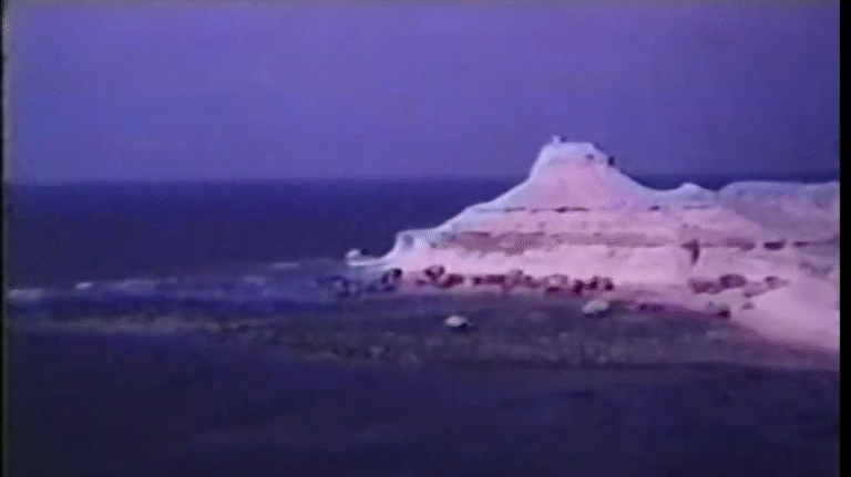 Xwejni Rock, Gozo.