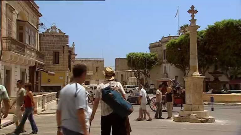 Walking through St Francis Square